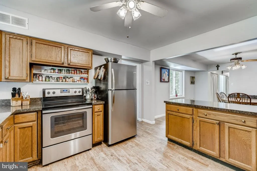 Photo of 10833 GAMBRILL PARK ROAD