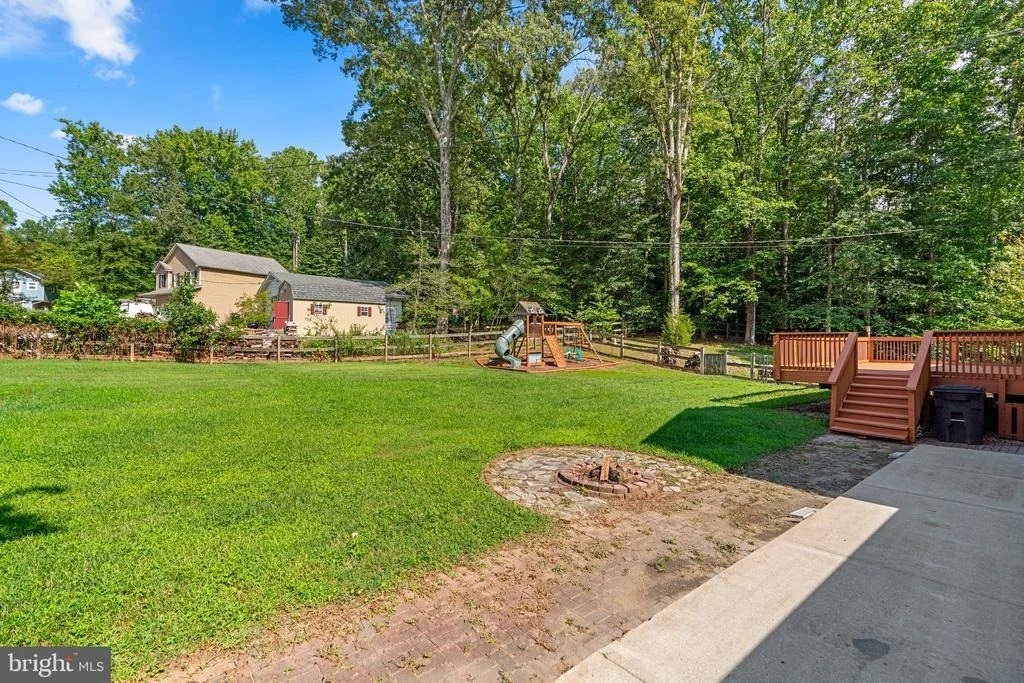 Photo of 3135 BEARDS POINT ROAD