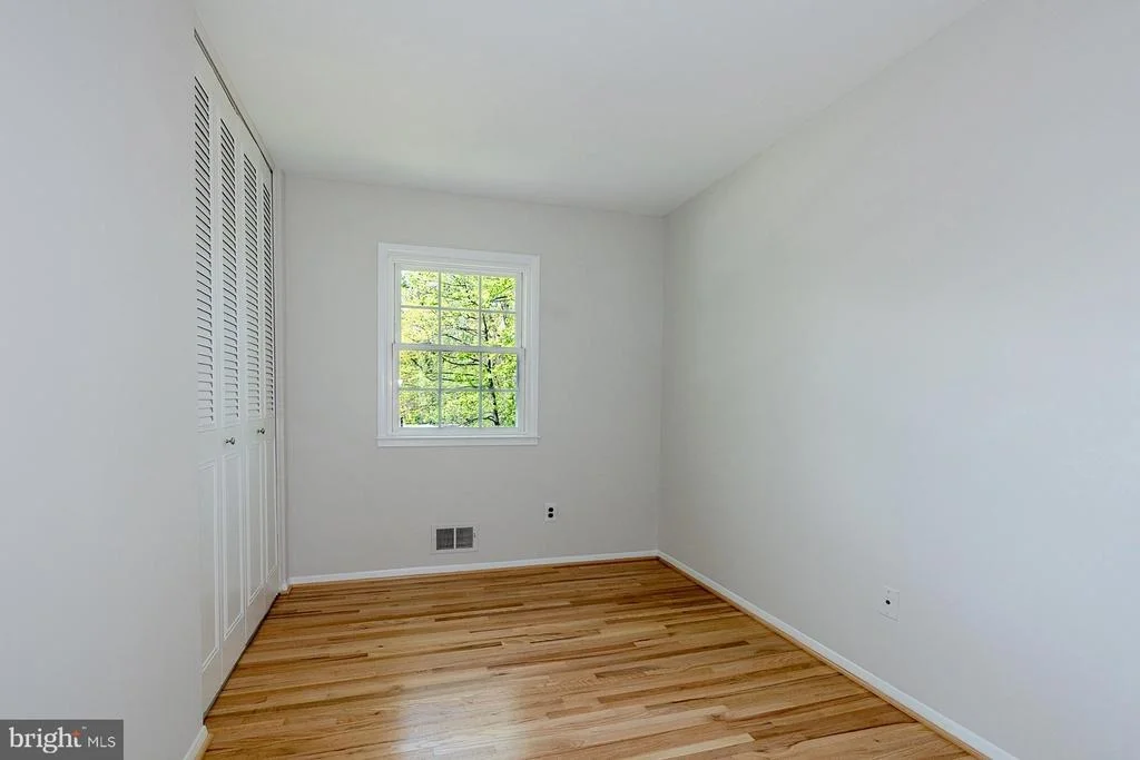 Photo of 6526 GREENVIEW LANE