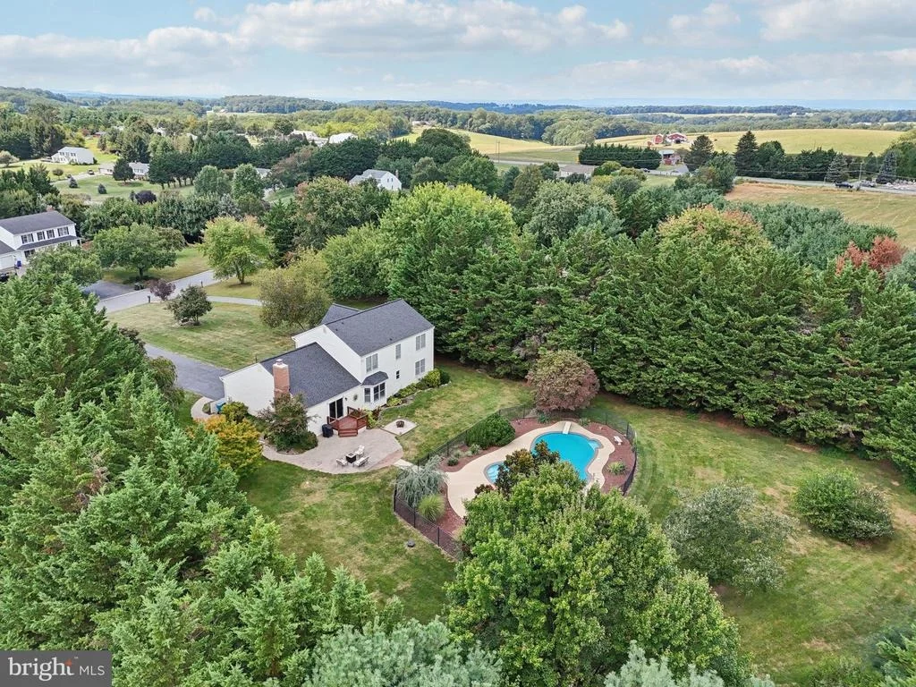 Photo of 2659 LESLIE ROAD