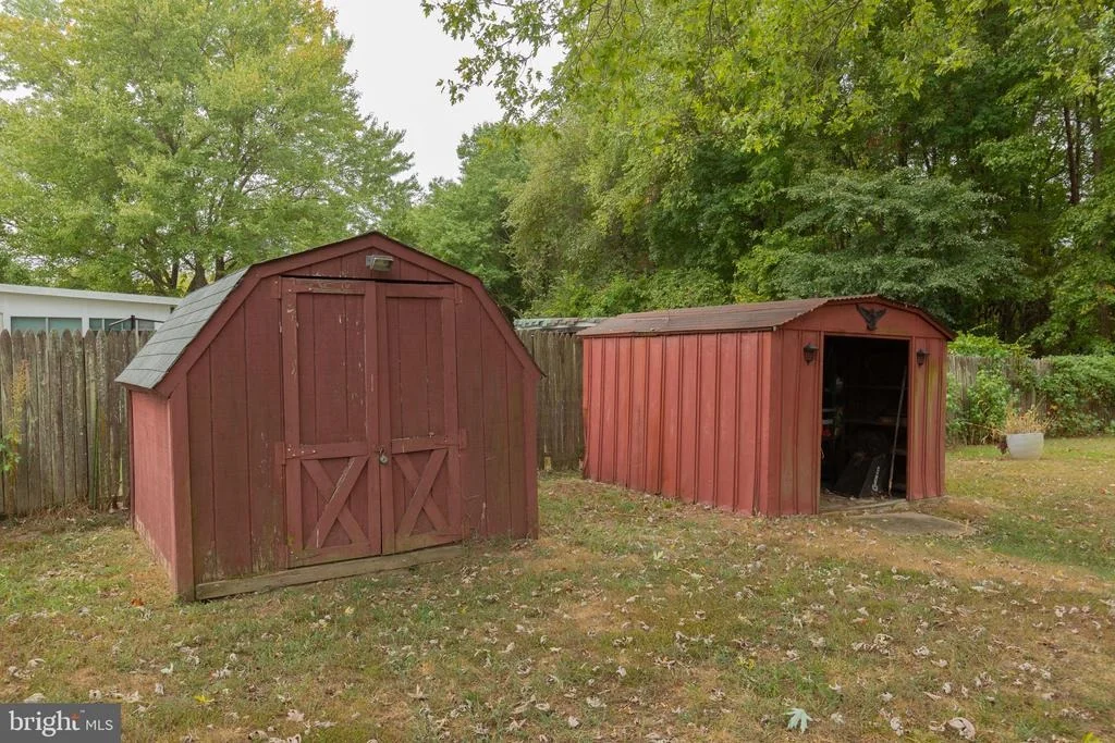 Photo of 706 UNIVERSITY DRIVE