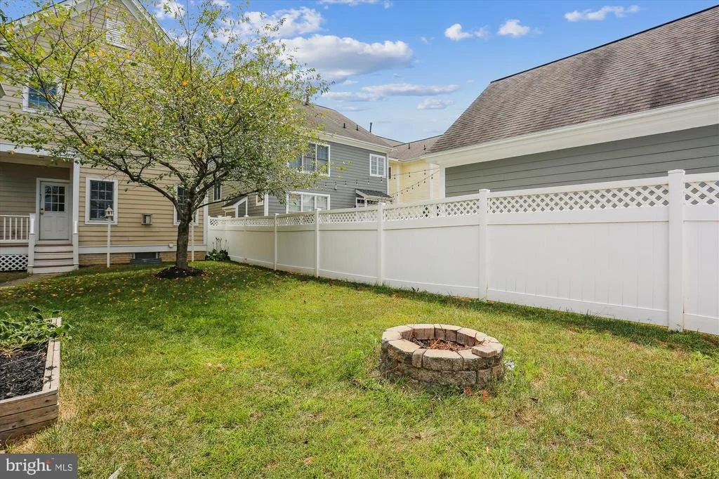 Photo of 3824 CARRIAGE HILL DRIVE