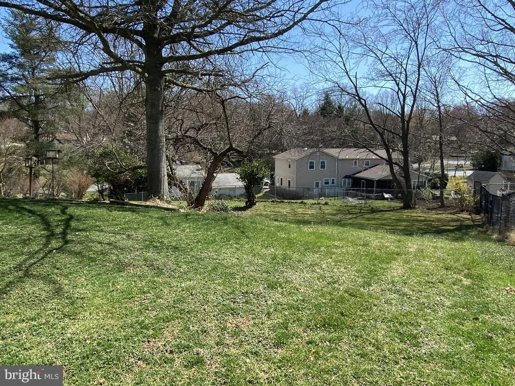 Photo of 7404 BEE BEE DRIVE