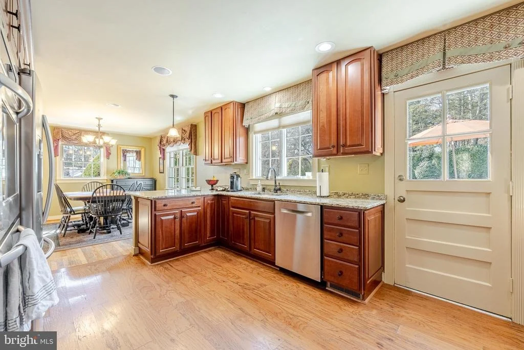 Photo of 2510 JONATHAN ROAD