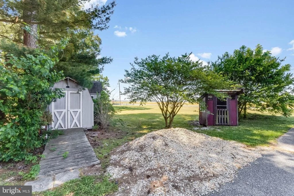 Photo of 28011 LINE ROAD