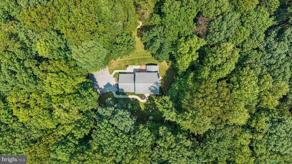 Photo of 1012 OLD BARN ROAD