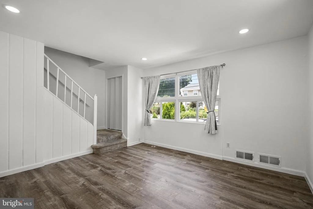 Photo of 12111 BLUHILL ROAD