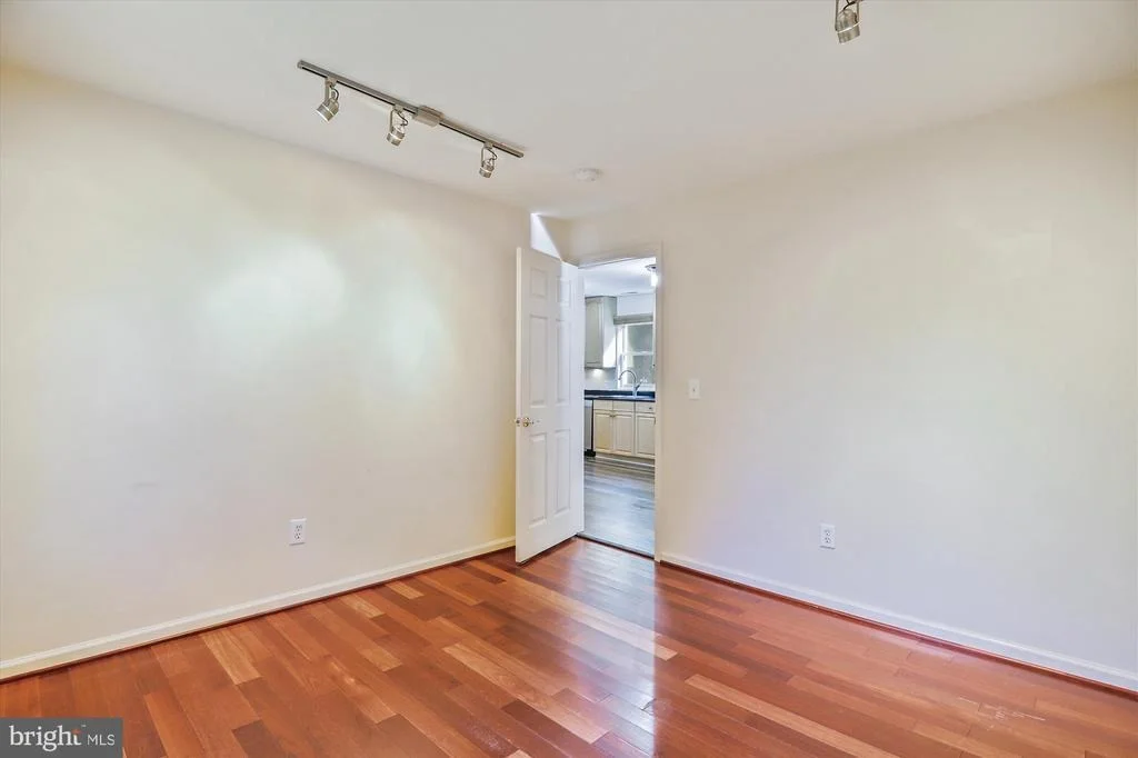 Photo of 18301 BROOKE ROAD