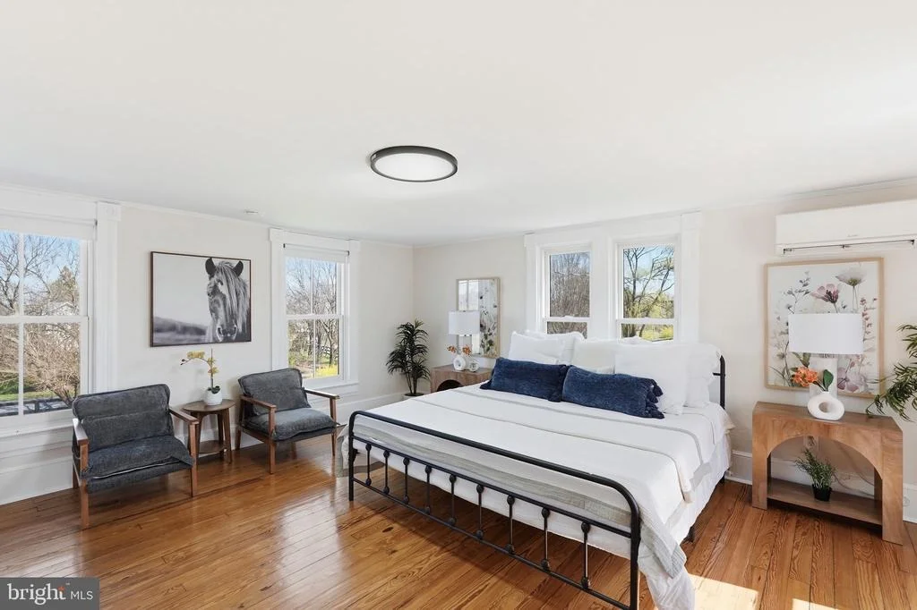Photo of 20596 AIRMONT ROAD