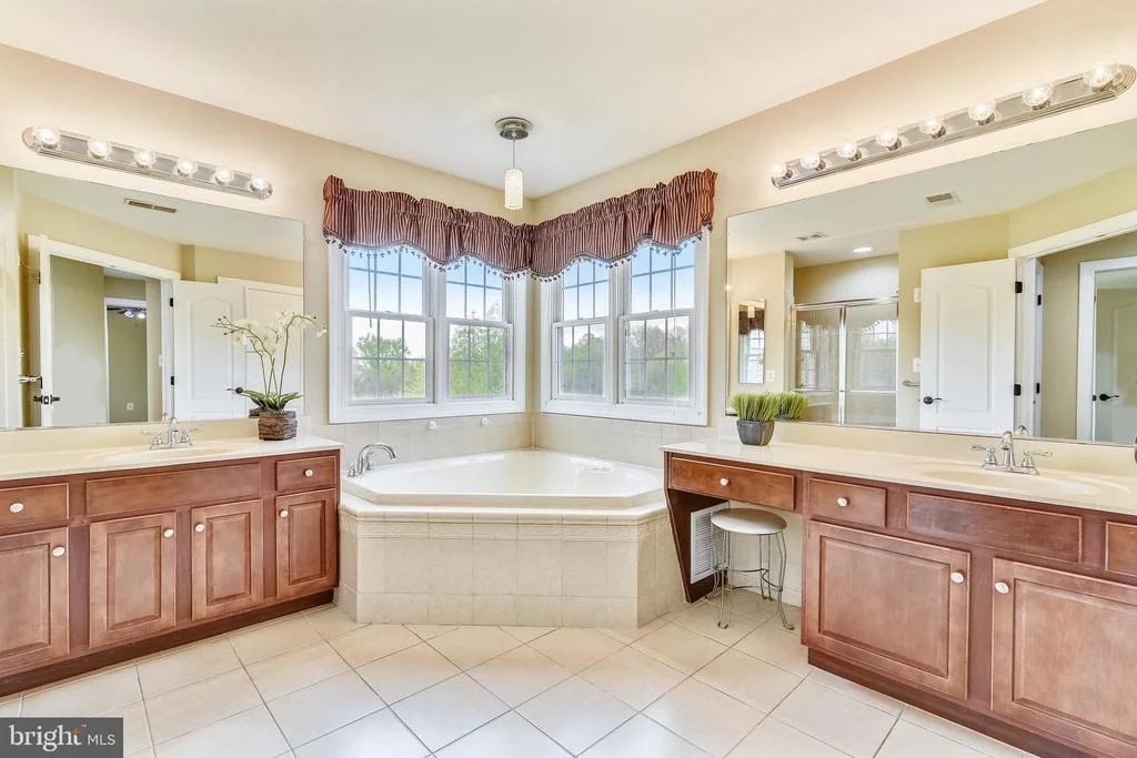 Photo of 24188 SPRING MEADOW CIRCLE