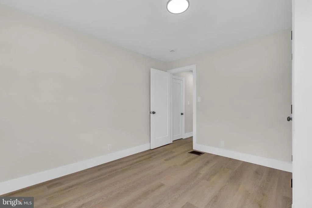 Photo of 33 MORRIS AVENUE