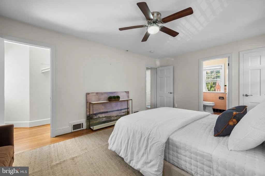 Photo of 1667 PRIMROSE ROAD NW