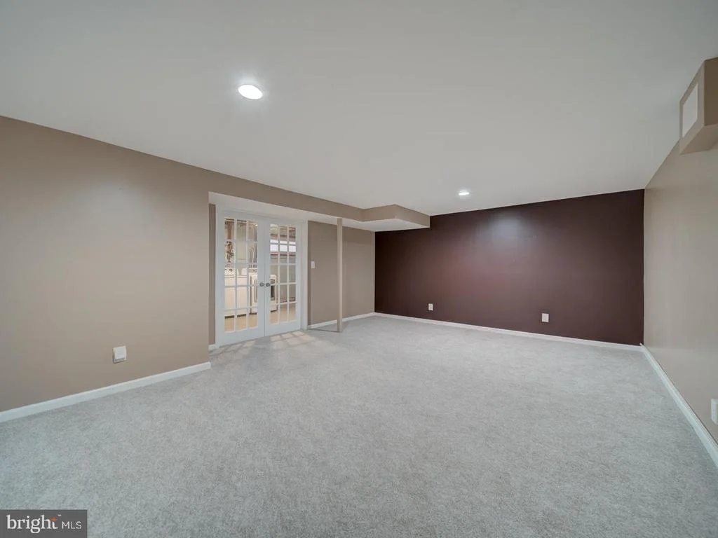 Photo of 10524 DEACON ROAD