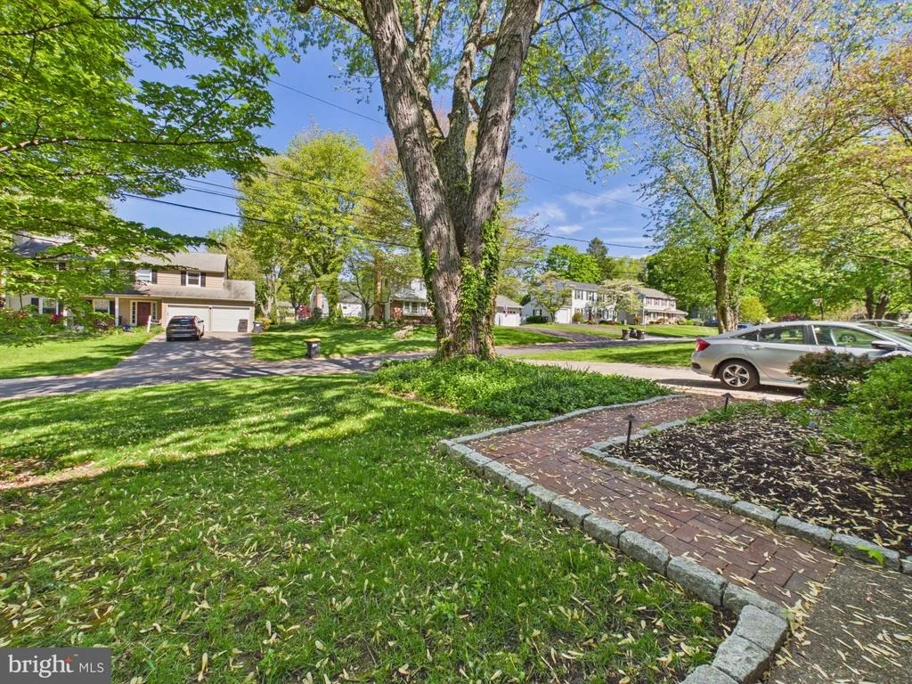Photo of 112 DELVIEW DRIVE