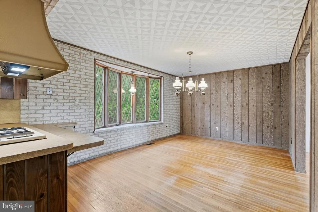 Photo of 228 MIMOSA DRIVE