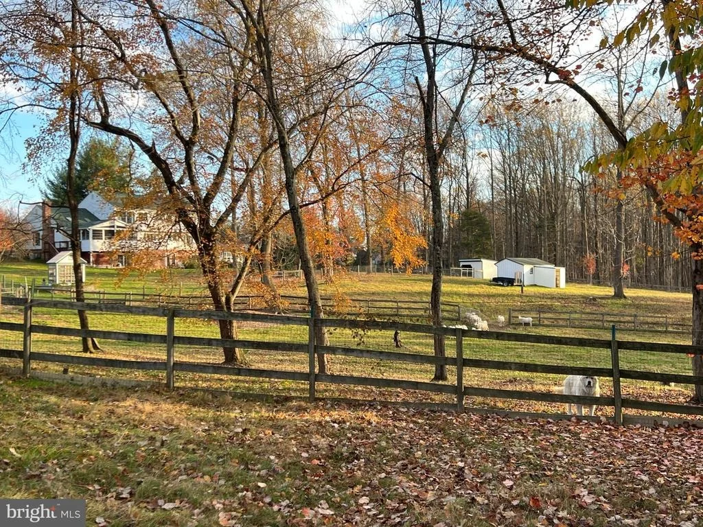 Photo of 16250 WHITEHAVEN ROAD