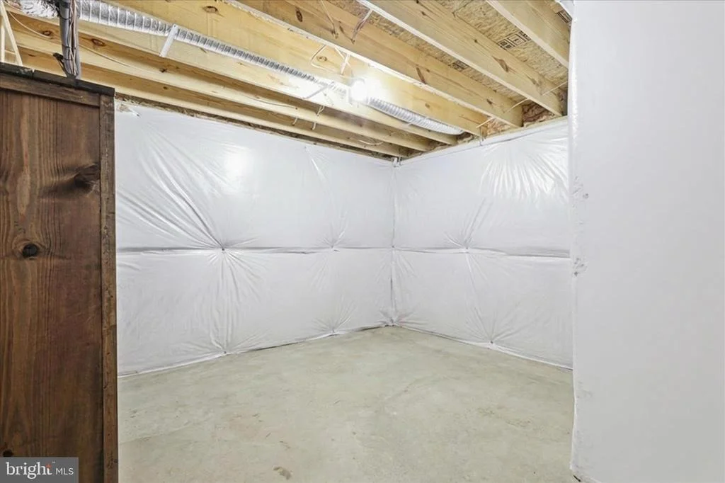Photo of 9404 ROBERT E LEE DRIVE