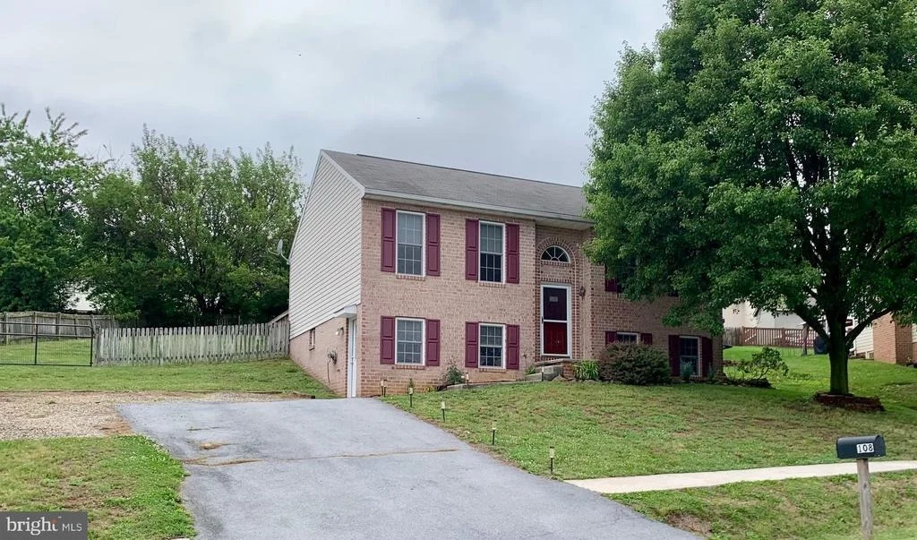 Photo of 108 GABRIEL COURT