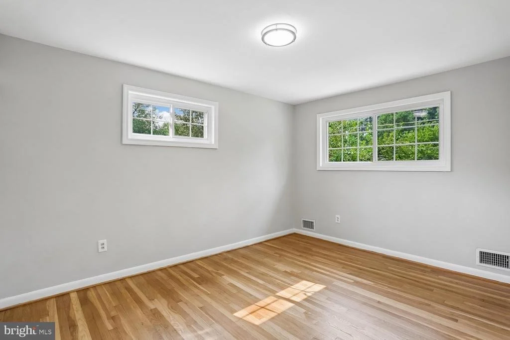 Photo of 811 KENBROOK DRIVE