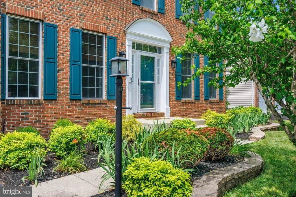 Photo of 2416 VALLEY BROOK LANE