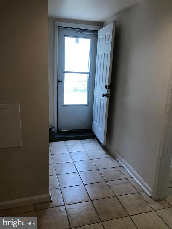 Photo of 516 MENTOR AVENUE