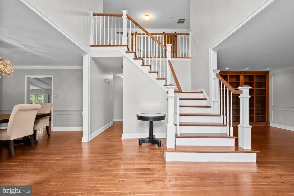 Photo of 10215 MARTINHOE DRIVE