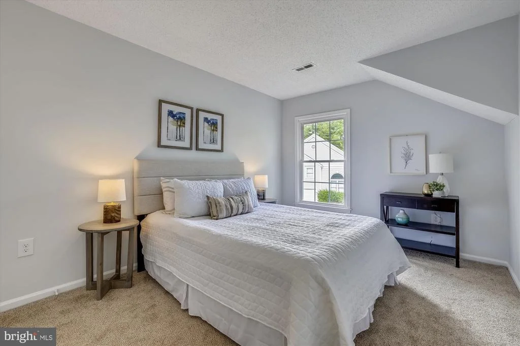 Photo of 2402 PONDSIDE TERRACE