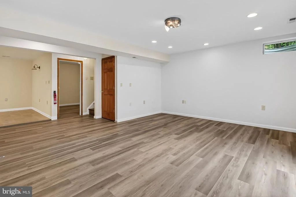 Photo of 25825 SPRING FARM CIRCLE