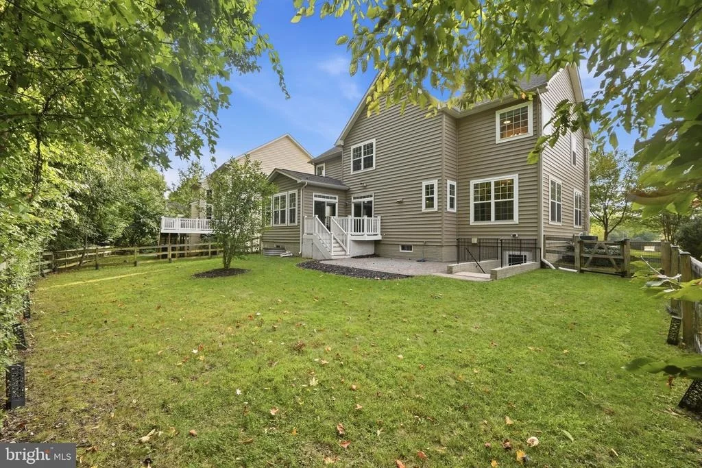 Photo of 3012 LAKE FOREST DRIVE