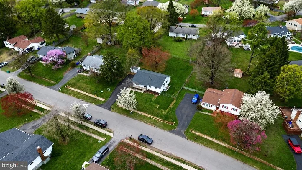 Photo of 24320 LOG HOUSE ROAD