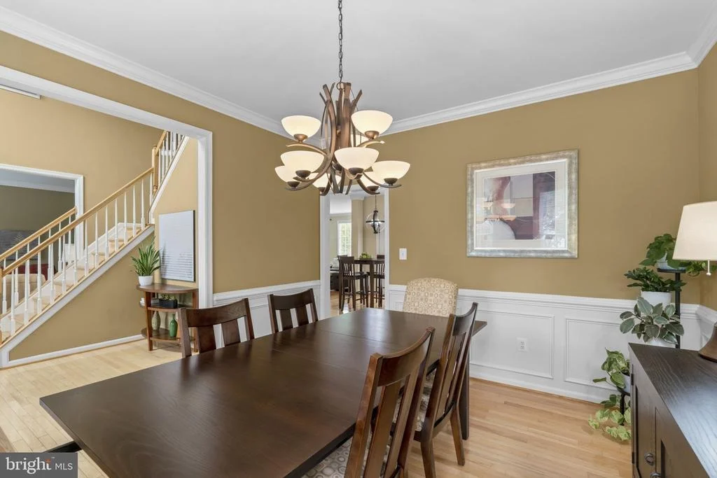 Photo of 439 UNIVERSITY DRIVE