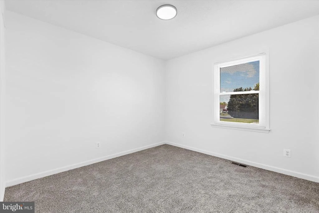 Photo of 774 EVERIST DRIVE