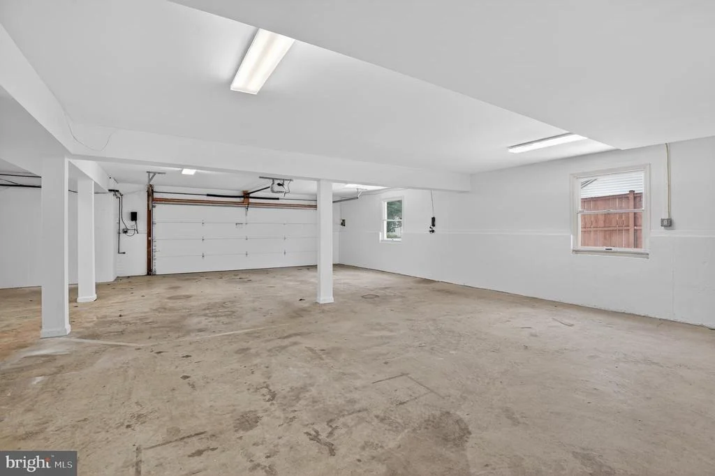 Photo of 13601 VALLEY DRIVE