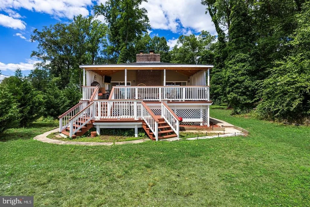 Photo of 12 PINE LANE