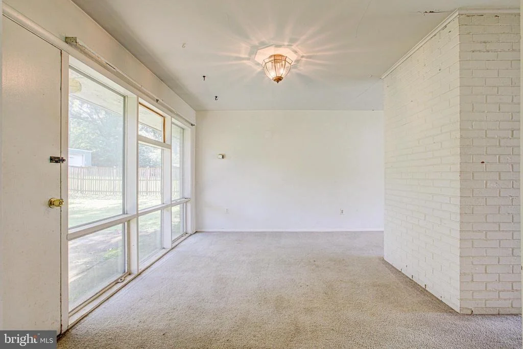 Photo of 7420 AXTON