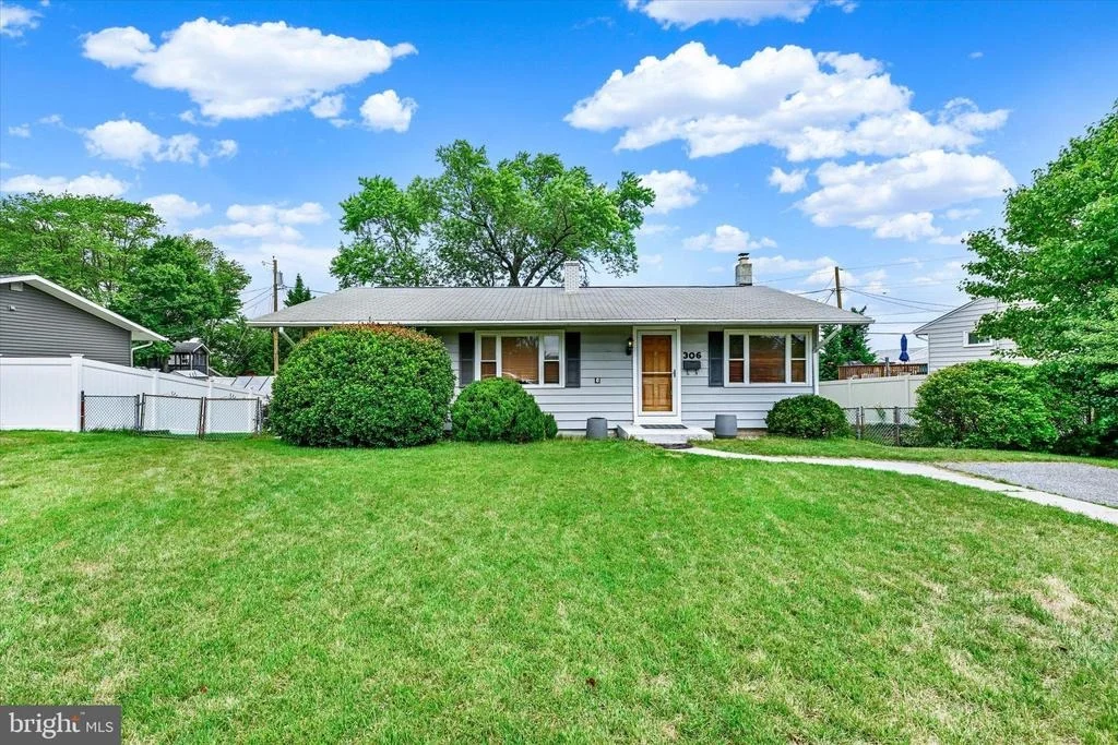 Photo of 306 REGENCY CIRCLE