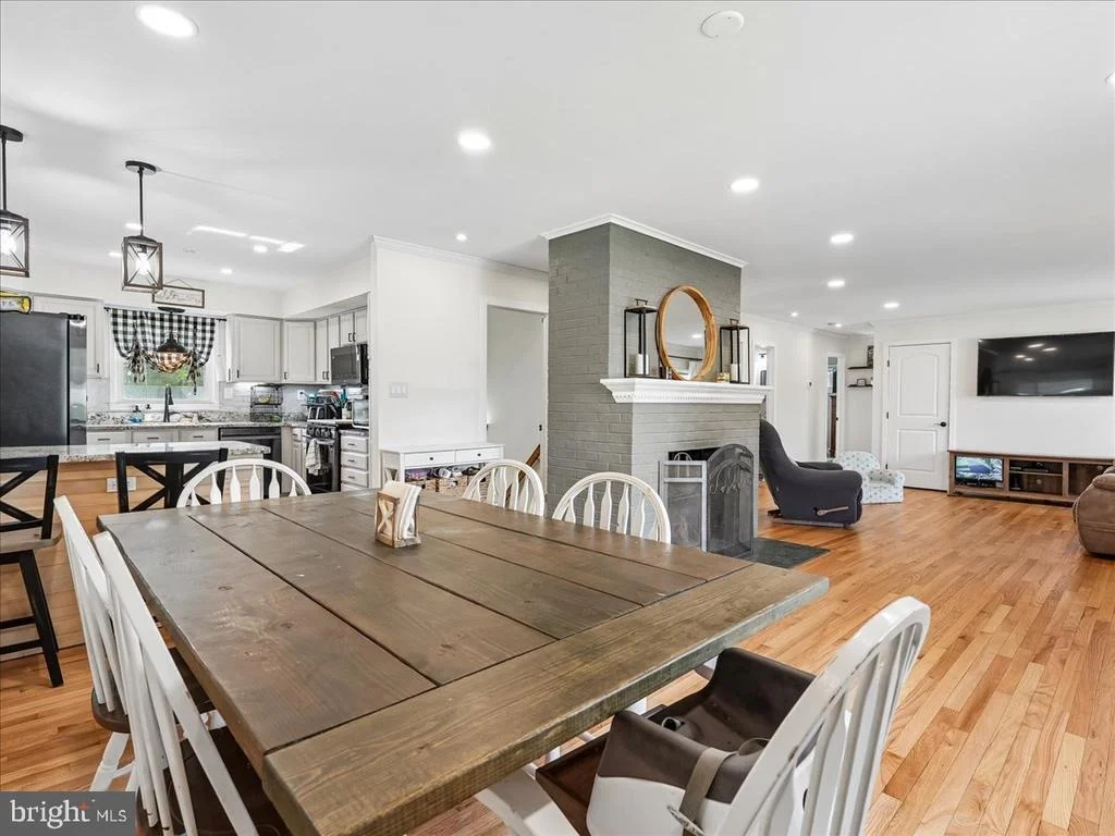 Photo of 7704 HURON DRIVE