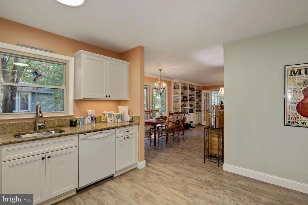Photo of 800 BRIDGEPORT WAY