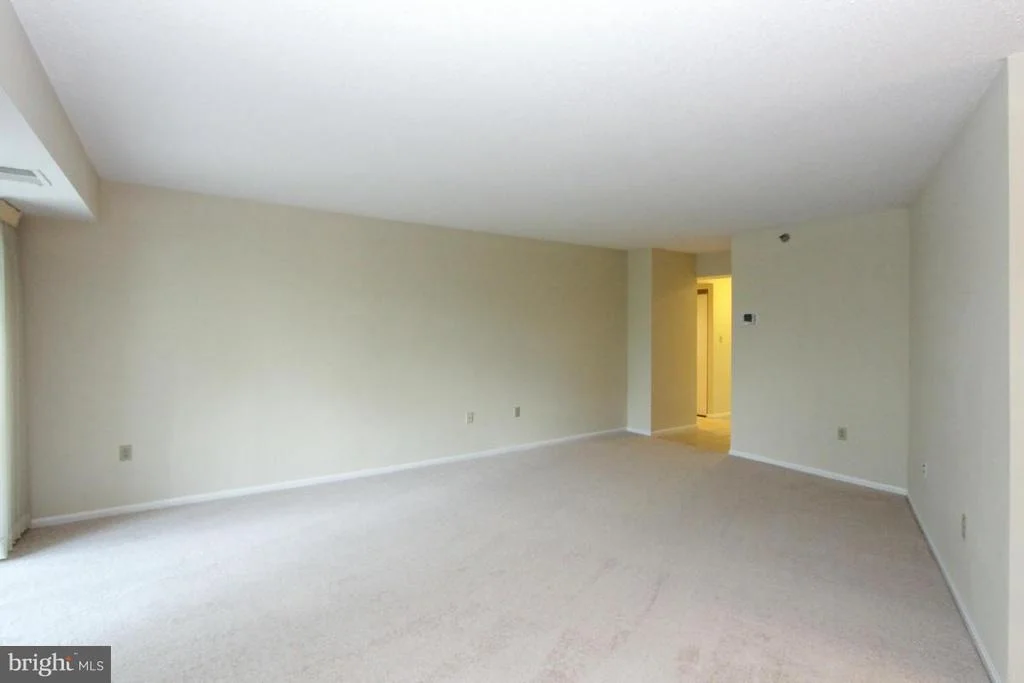Photo of Unit 718 at 15100 INTERLACHEN DRIVE