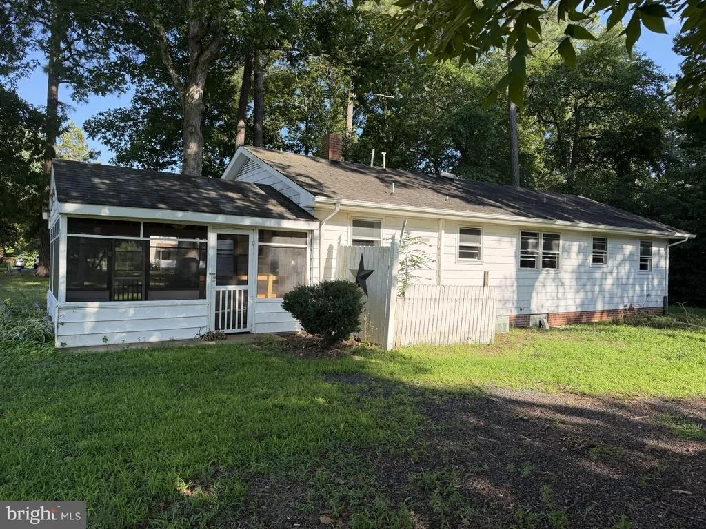 Photo of 6682 QUERCUS DRIVE