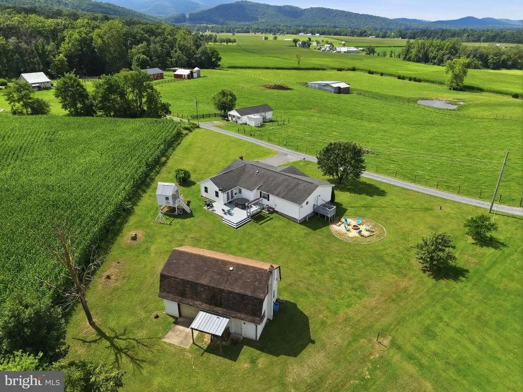 Photo of 204 HILLIARDS DRIVE
