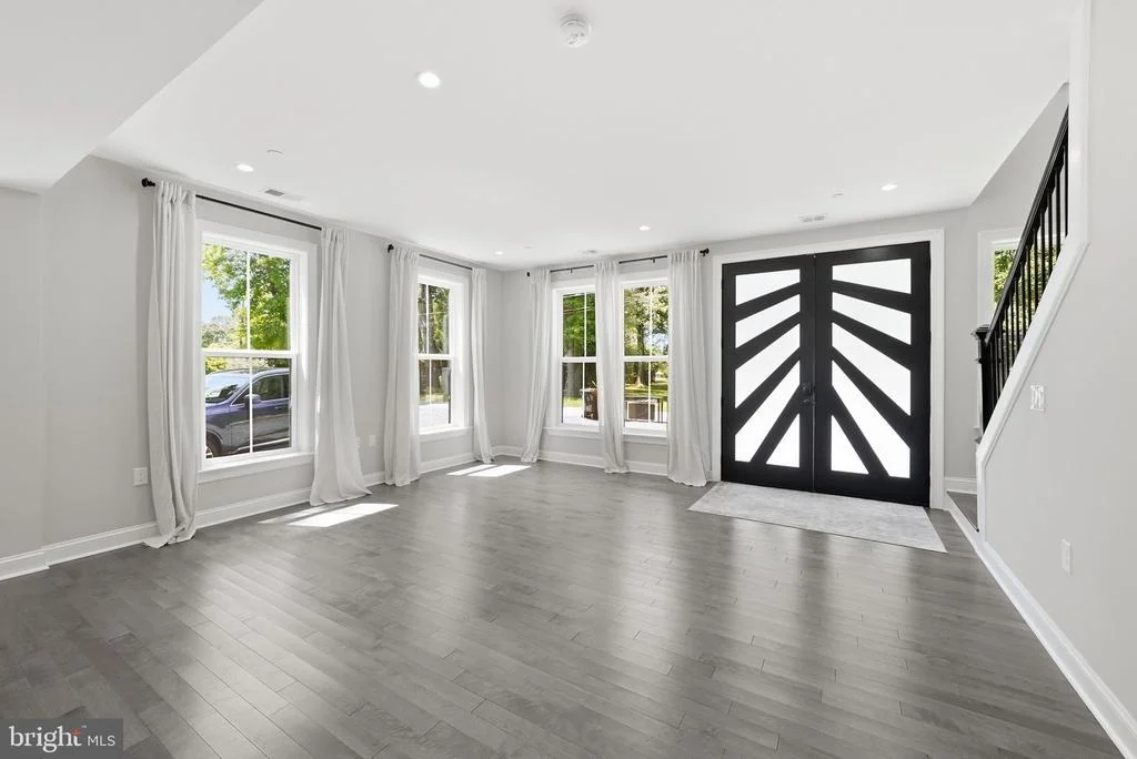 Photo of 1211 LINTON LANE