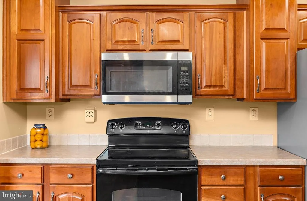 Photo of 7214 DOGWOOD ROAD