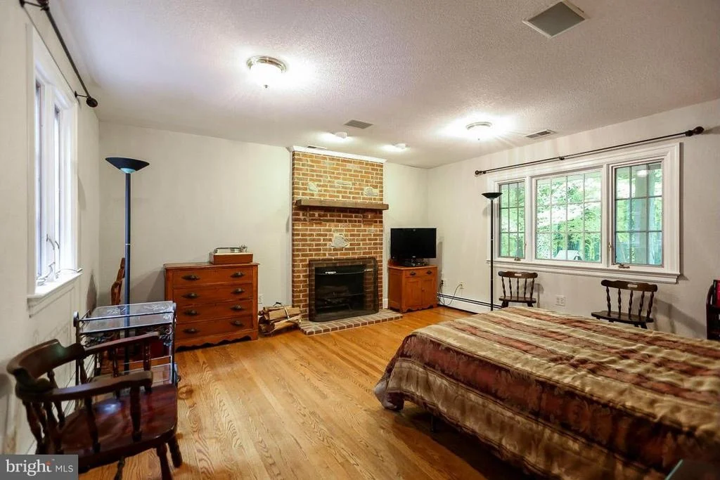 Photo of 6580 BRADDOCK ROAD