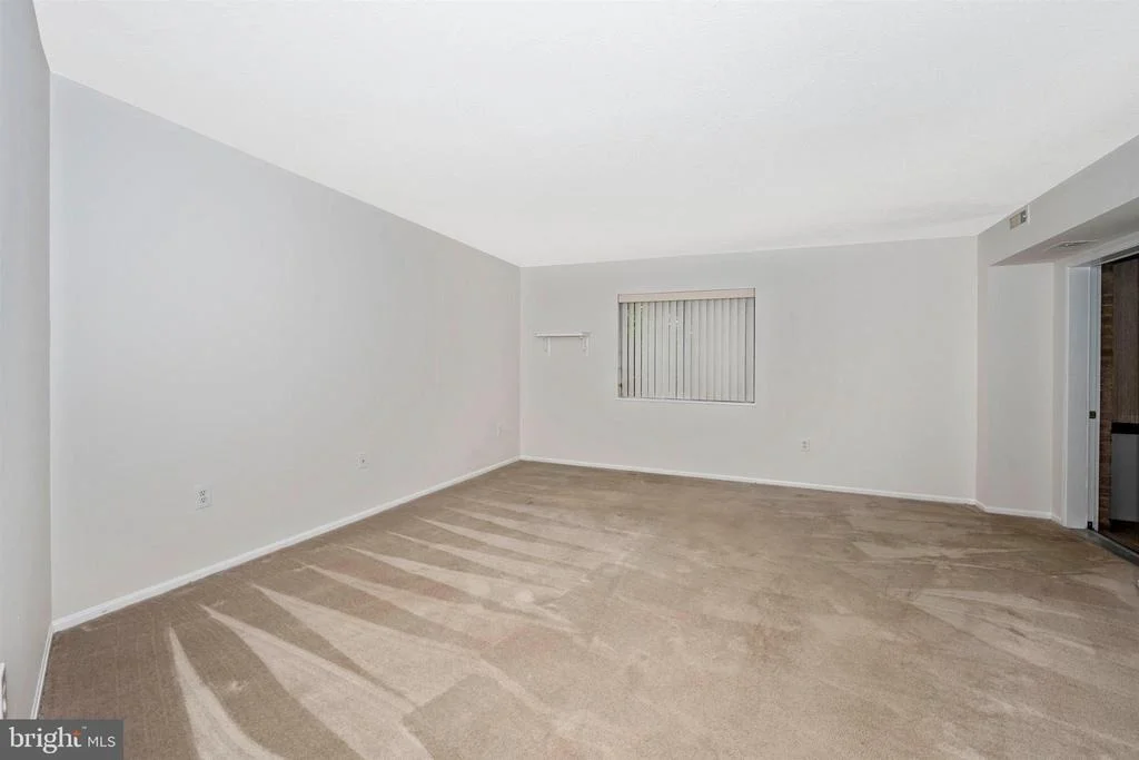 Photo of Unit 1104 at 15101 INTERLACHEN DRIVE