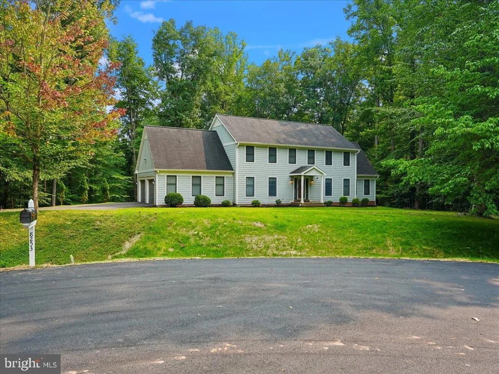 Photo of 8253 HONEYSUCKLE ROAD