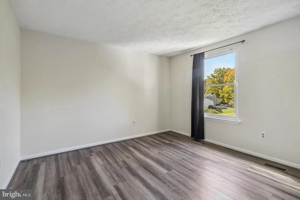 Photo of 8032 RED JACKET WAY