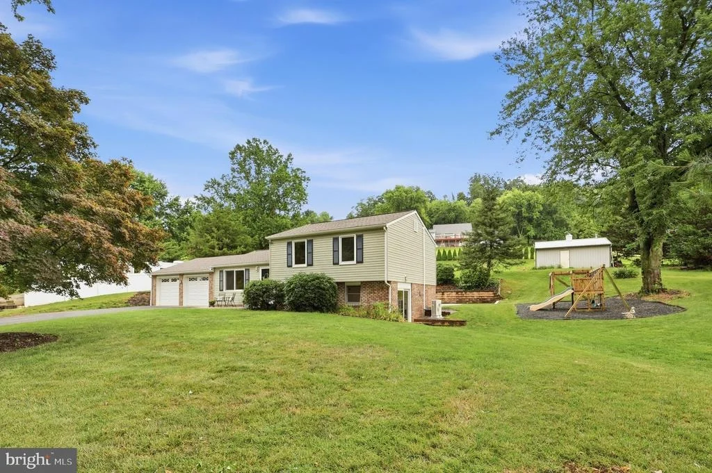 Photo of 6113 ELAINE DRIVE