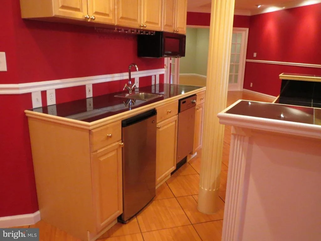 Photo of 21920 MANOR CREST LANE