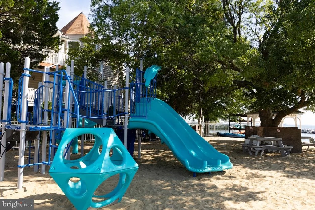 Photo of 1326 HARBOR ROAD